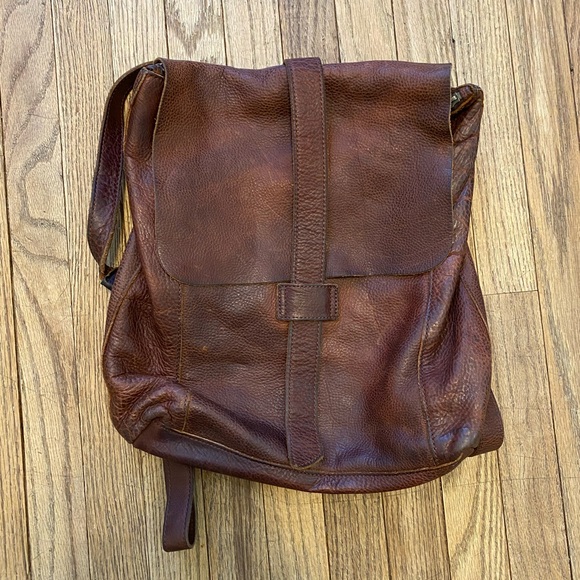 Duluth Trading Co Lifetime Leather Convertible Backpack - Picture 2 of 10
